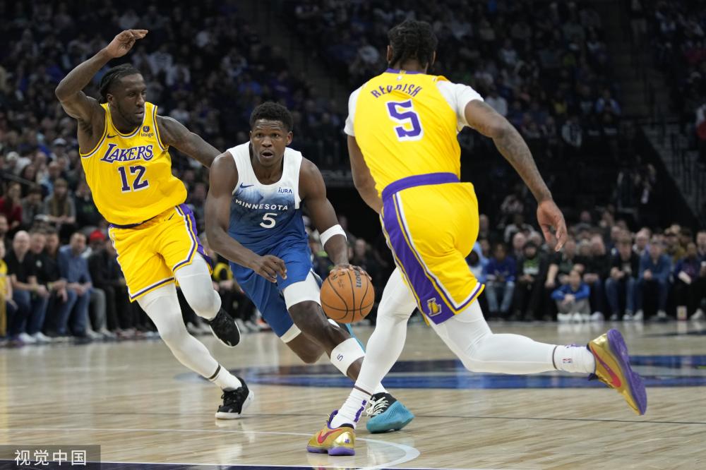 上半场结束 上半场结束