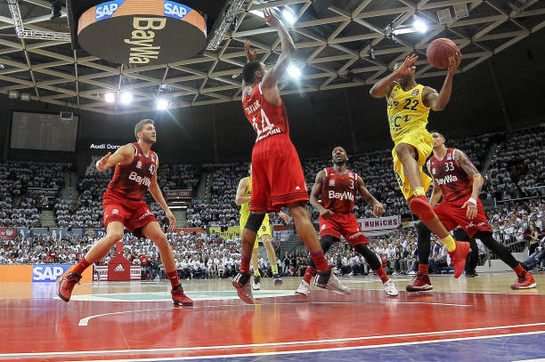 季后赛打出 季后赛打出