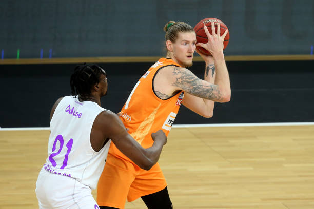 穆尔是19 穆尔是19